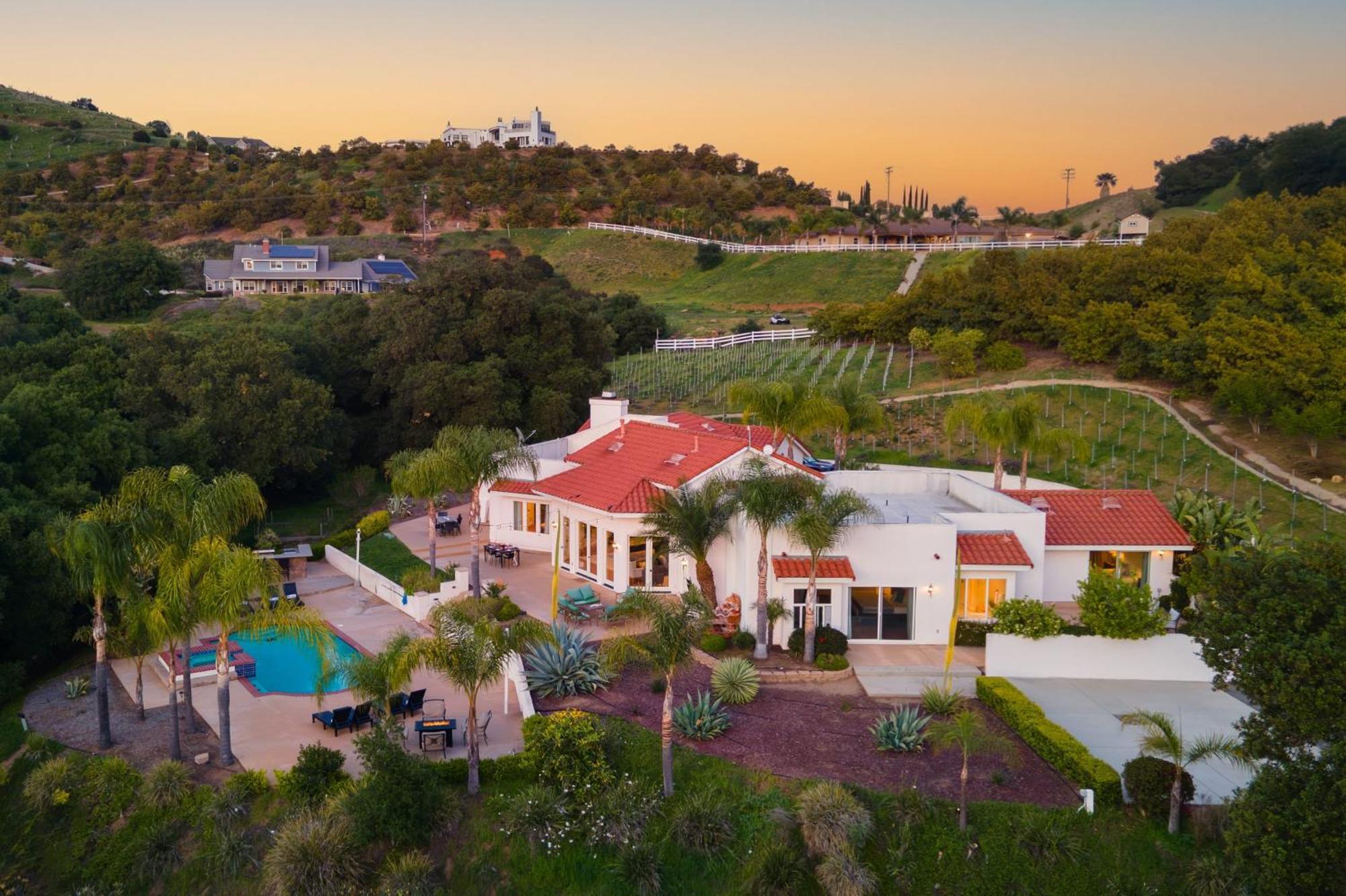 Grapevine By Avantstay Secluded 5Br Villa 4 Acres Of Vineyards Avo Groves Temecula Bagian luar foto