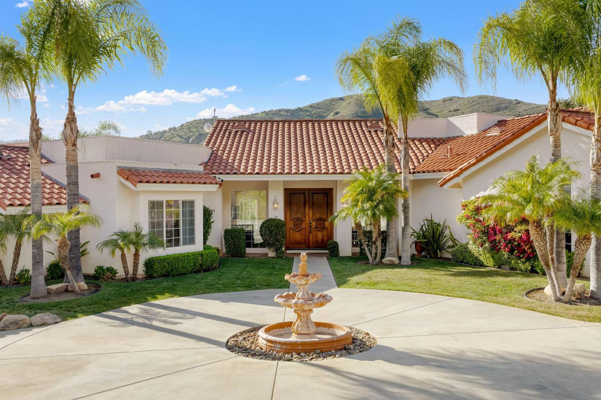 Grapevine By Avantstay Secluded 5Br Villa 4 Acres Of Vineyards Avo Groves Temecula Bagian luar foto